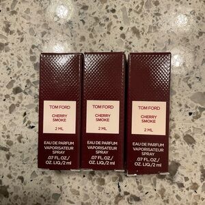 Tom Ford Cherry Smoke Eau de Parfum - Rich Burgundy